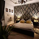 Ideal For 7 With Kitchen Near Danube Apartment *