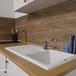 Ideal For 7 With Kitchen Near Danube * 린츠