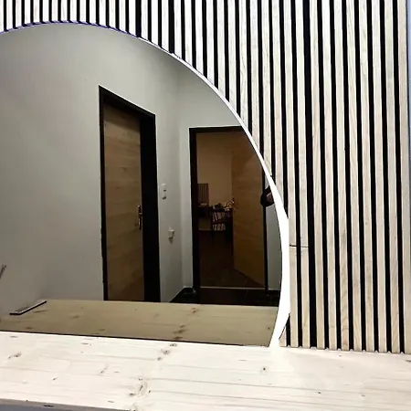 Ideal For 7 With Kitchen Near Danube * 린츠