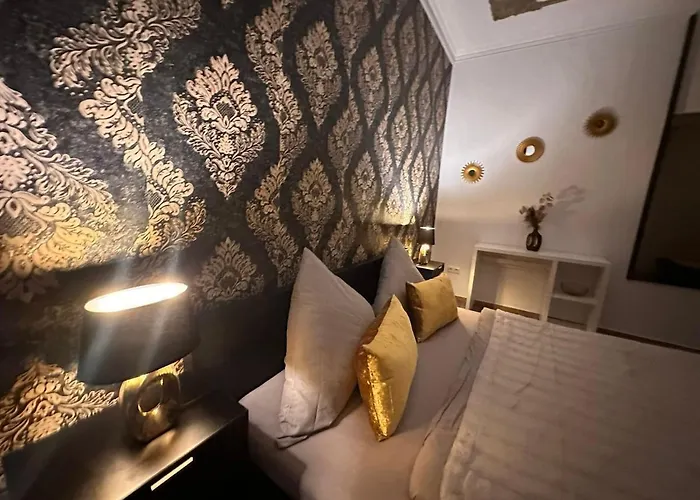 Honor Ideal For 7 Apartment