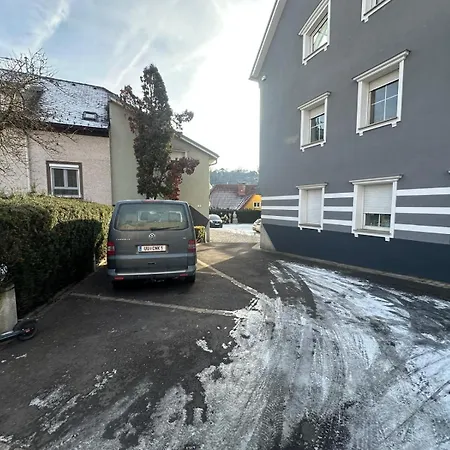 Ideal For 7 With Kitchen Near Danube * لينتز